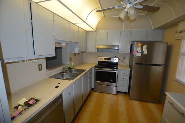 3 of 11 - N/A, Dania Beach, FL