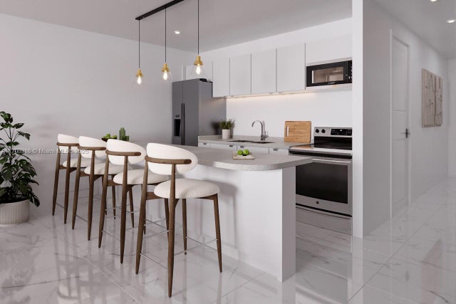 4 of 8 - 2924 Nw 51 St, Miami, FL