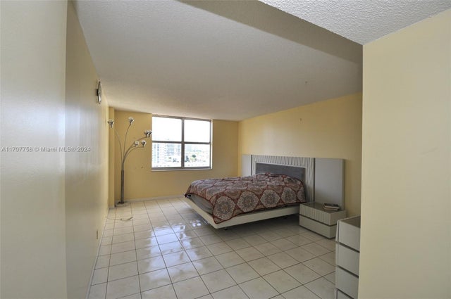 3 of 31 - 1865 S Ocean Dr 10f, Hallandale Beach, FL