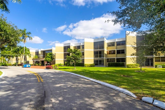 4 of 33 - 16100 Golf Club Rd 313, Weston, FL