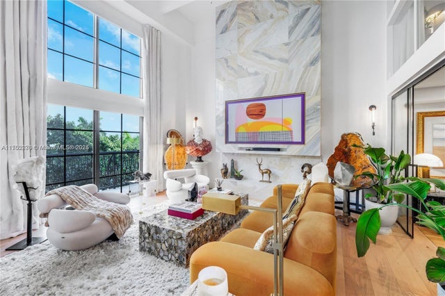 5 of 43 - 101 N Clematis St 308, West Palm Beach, FL