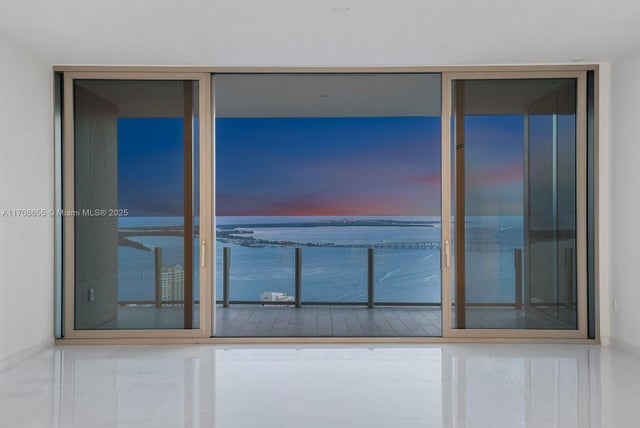 4 of 61 - 300 Biscayne Blvd Way 4703, Miami, FL