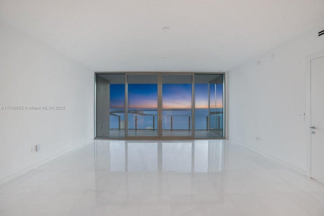 5 of 61 - 300 Biscayne Blvd Way 4703, Miami, FL