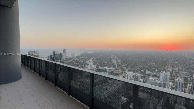 1 of 34 - 1000 Brickell Plz Uph6204, Miami, FL