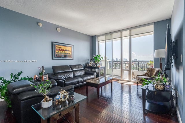 5 of 30 - 3232 Sw 22nd Ter 1903, Miami, FL
