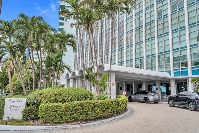 4 of 60 - 5055 Collins Ave 14m, Miami Beach, FL