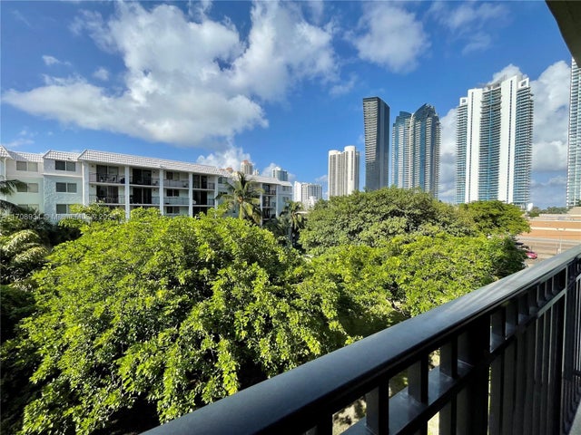 1 of 36 - 17021 N Bay Rd 410, Sunny Isles Beach, FL