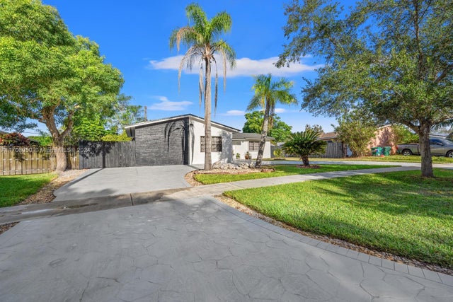 3 of 42 - 18745 Sw 99th Rd, Cutler Bay, FL