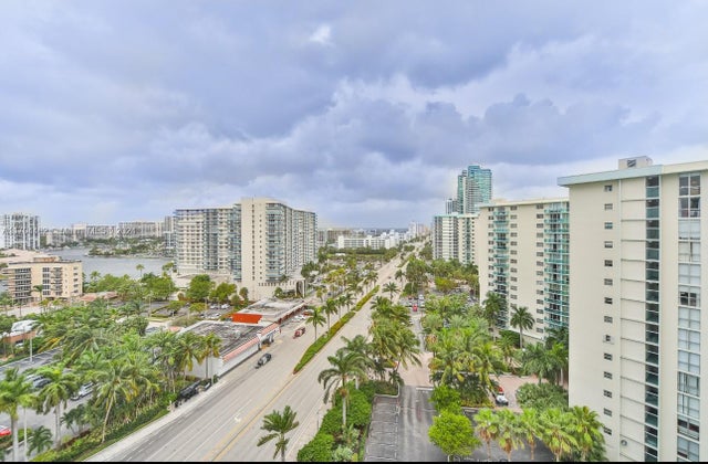 2 of 27 - 4001 S Ocean Dr 12c, Hollywood, FL