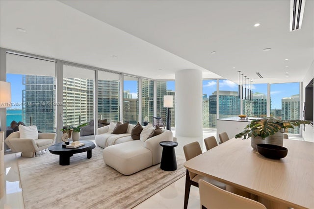 1 of 74 - 300 Biscayne Blvd Way 3407, Miami, FL