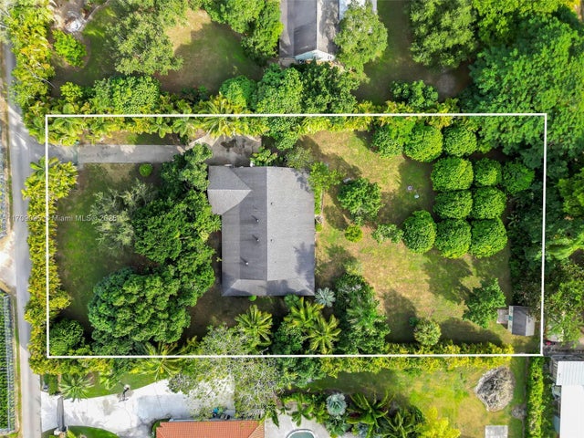 1 of 26 - 15850 Sw 250th St, Homestead, FL
