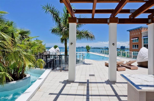 3 of 21 - 2020 N Bayshore Dr 1008, Miami, FL