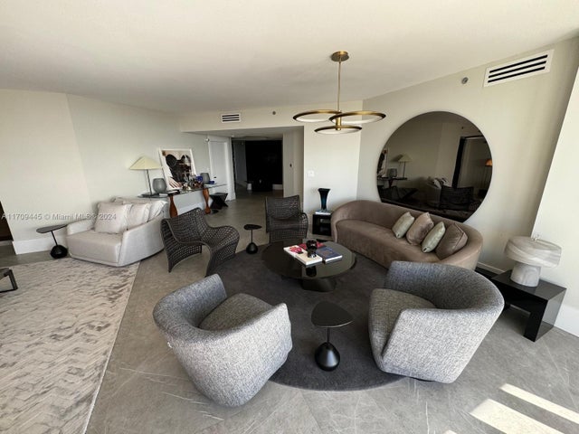 2 of 27 - 2000 Island Blvd 2404, Aventura, FL