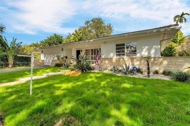 4 of 50 - 1431 Ancona Ave, Coral Gables, FL