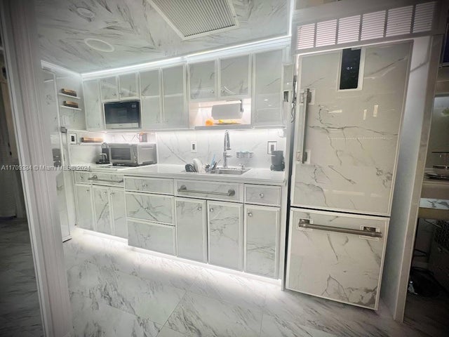 1 of 36 - 19201 Collins Ave 107, Sunny Isles Beach, FL