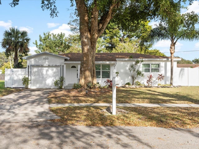 2 of 36 - 503 S 58th Ct, Hollywood, FL