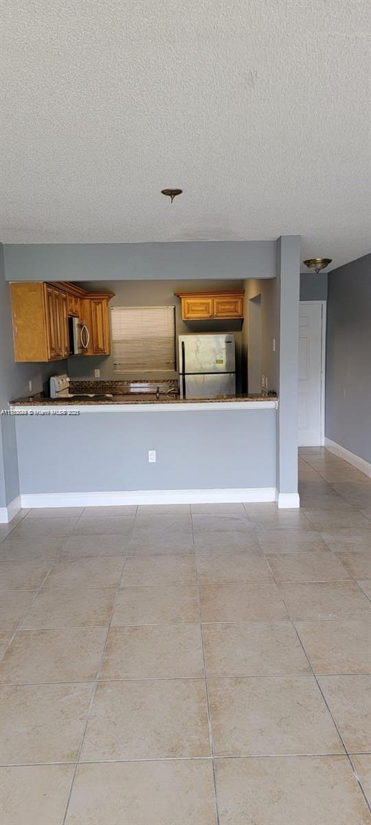 3 of 19 - 1562 Lake Crystal Dr C, West Palm Beach, FL