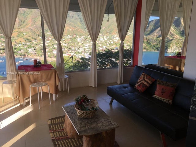 1 of 23 - 18 1-57, Santa Marta, MA