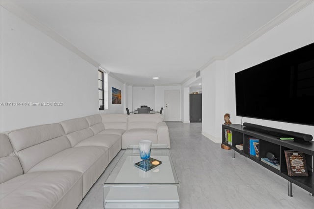 5 of 30 - 1600 S Ocean Dr 2f, Hollywood, FL