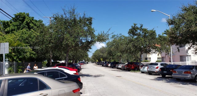 1 of 52 - 1275 Marseille Dr 42, Miami Beach, FL