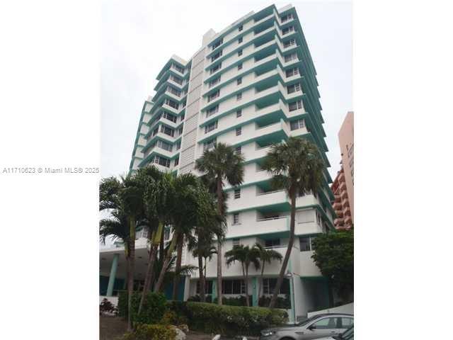 2 of 13 - 5255 Collins 1a, Miami Beach, FL