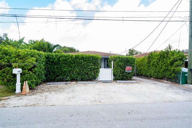 4 of 64 - 2230 Sw 60th Ct, Miami, FL