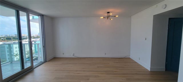 4 of 20 - 1000 West Ave 831, Miami Beach, FL