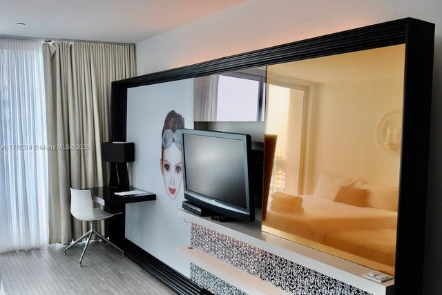 2 of 17 - 1100 West Ave Ph-1, Miami Beach, FL