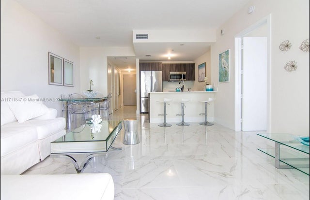 3 of 40 - 488 Ne 18th St 2705, Miami, FL