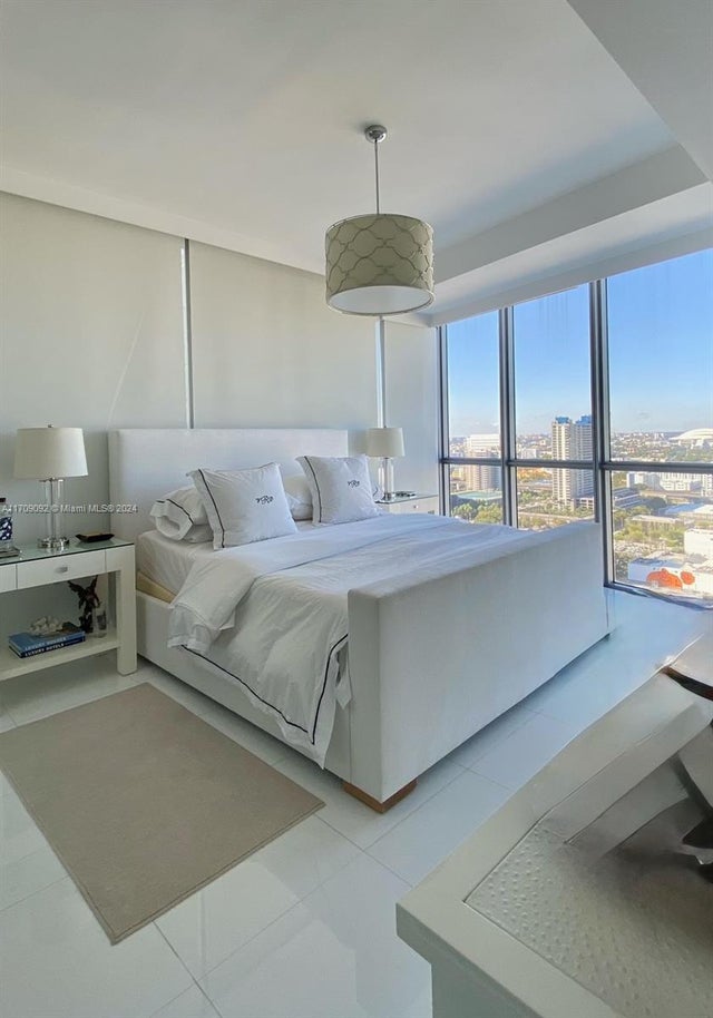 2 of 8 - 1100 Biscayne Blvd 2605, Miami, FL