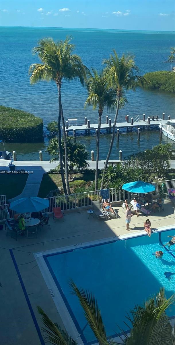 2 of 35 - 88500 Overseas Hwy 302, Tavernier, FL
