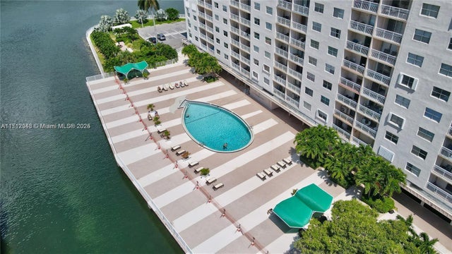 5 of 18 - 400 Kings Point Dr 1006, Sunny Isles Beach, FL