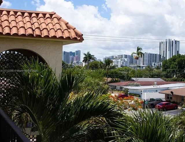 5 of 21 - 1100 Ne 9th Ave 305, Fort Lauderdale, FL