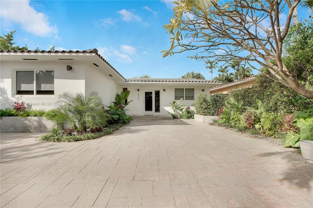 1 of 30 - 9008 Dickens Ave, Surfside, FL