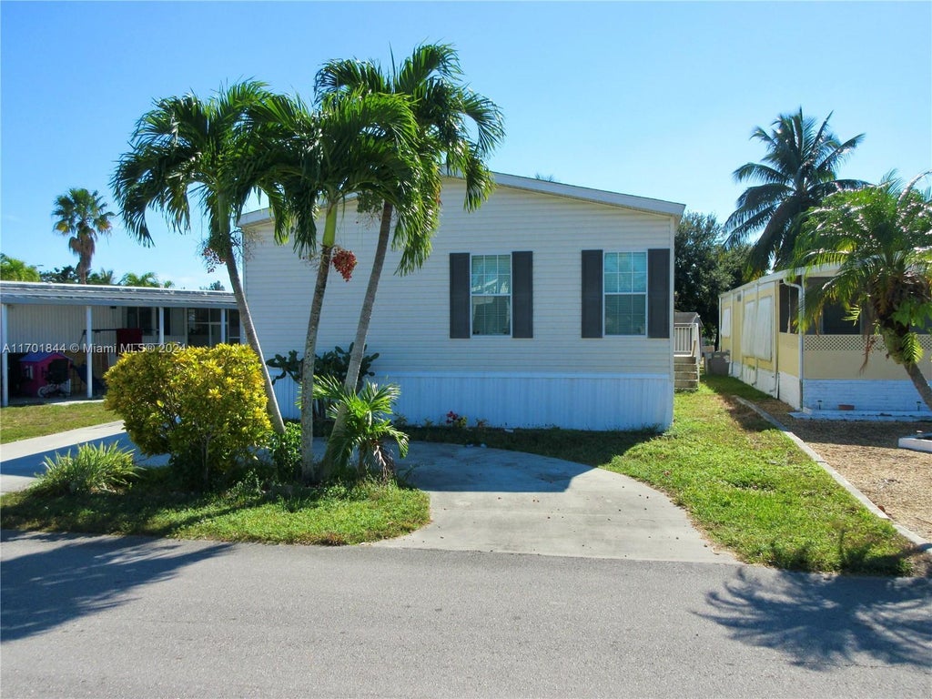 3200 Teakwood Ln, Dania Beach