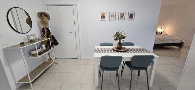 4 of 20 - 1000 West Ave 1204, Miami Beach, FL