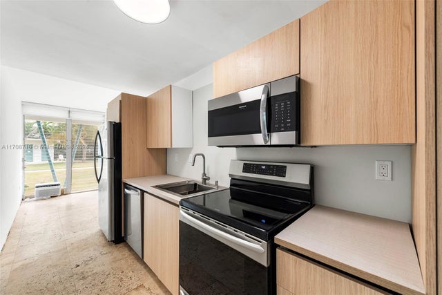 3 of 17 - 1155 103rd St 7a, Bay Harbor Islands, FL
