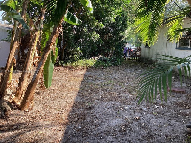 4 of 22 - 5741 Simms St, Hollywood, FL