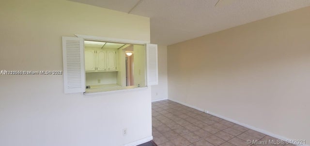 5 of 7 - 385 Fanshaw J, Boca Raton, FL