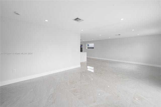 3 of 36 - 725 E 53rd St, Hialeah, FL