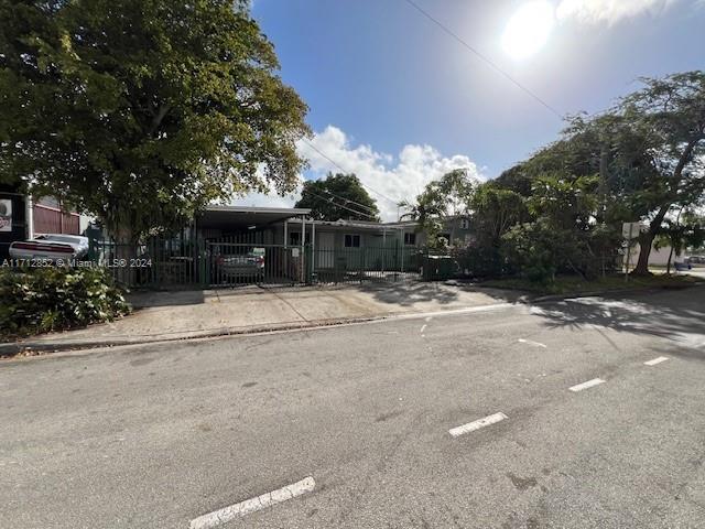 5 of 7 - 501 E 8th St, Hialeah, FL
