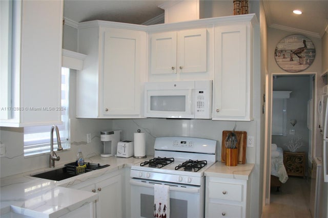 5 of 38 - 999 Morris Ave 4-4, Key Largo, FL