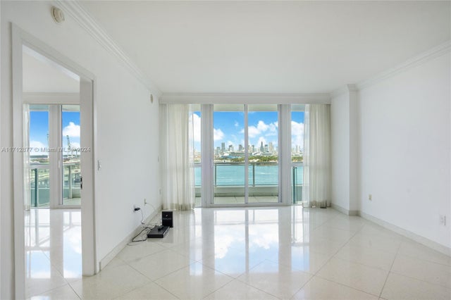 4 of 16 - 540 West Ave 1112, Miami Beach, FL