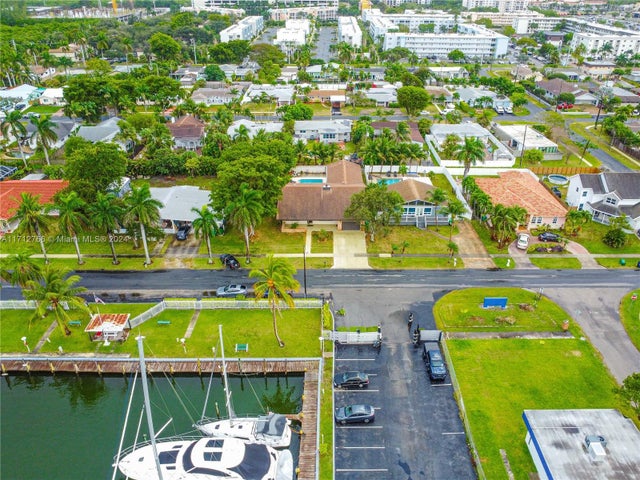 3 of 44 - 614 Ne 3rd St, Dania Beach, FL