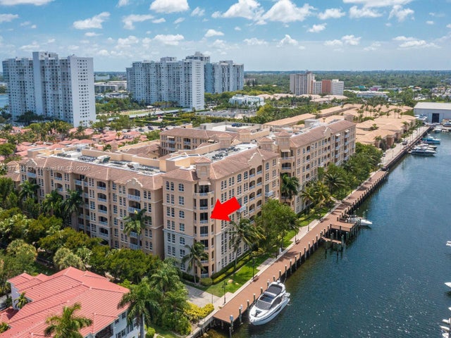 2 of 75 - 3001 Ne 185th St 517, Aventura, FL