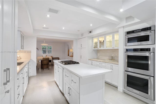 5 of 43 - 2974 Old Alton Rd, Miami Beach, FL