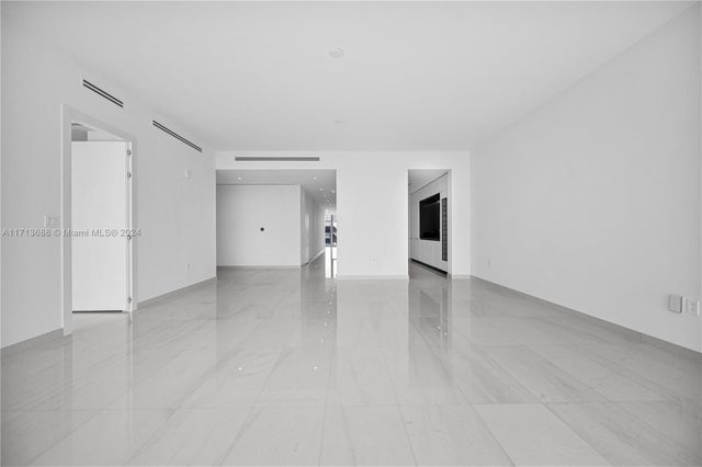 4 of 68 - 300 Biscayne Blvd Way 4303, Miami, FL
