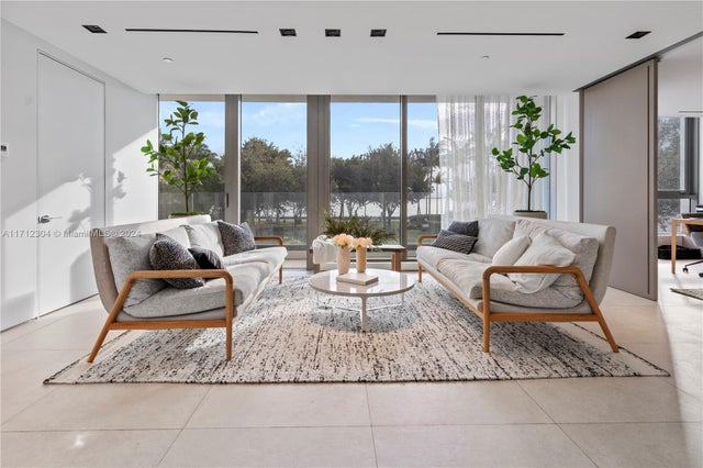 2 of 30 - 650 Ne 32nd St Bh2, Miami, FL