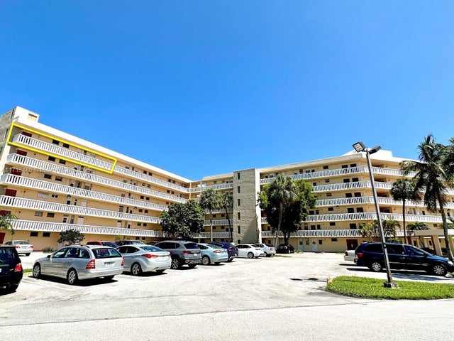 3 of 39 - 2930 Point East Dr E601, Aventura, FL