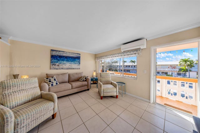1 of 28 - 1015 Sw 11th Ave 19k, Hallandale Beach, FL